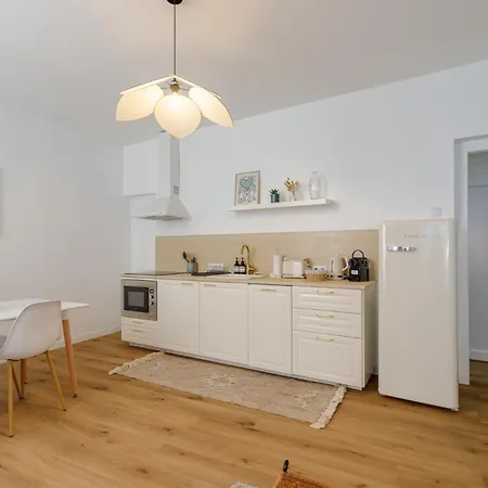 Appartement La Maison 44 - Duplex T3 - Clim, Calme, Via Rhona Montélimar